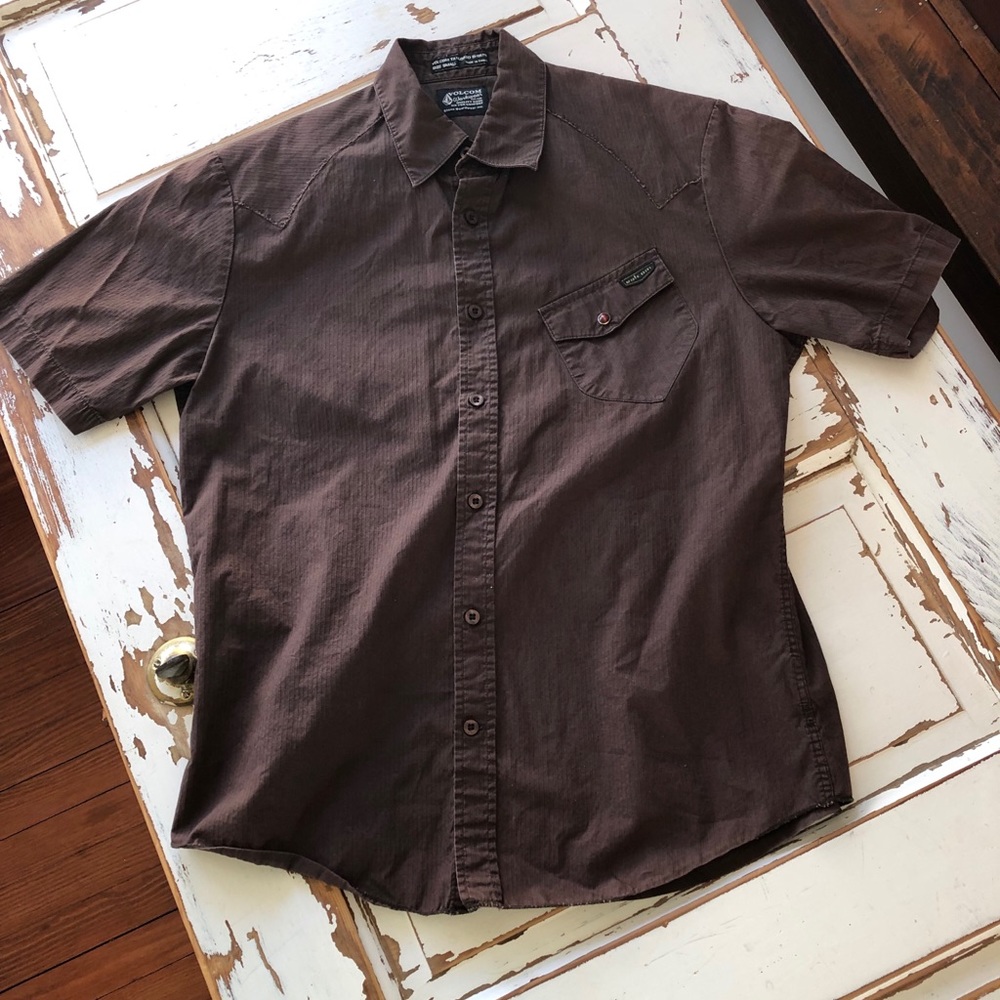 Volcom. Surfer Dress Shirt